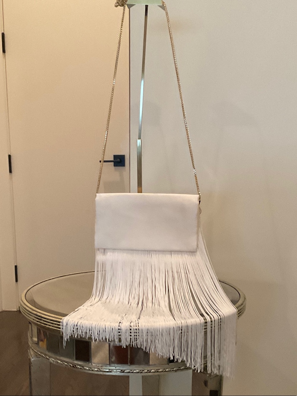 Elegant White Fringe Crossbody with Gold Chain Strap
